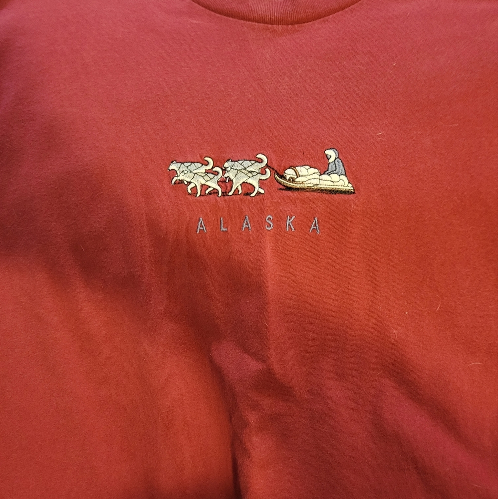 vintage Alaska tshirt with dogsled